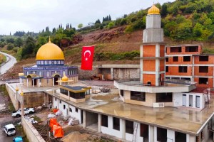 Karamürsel Aksa Camii için malzeme desteği