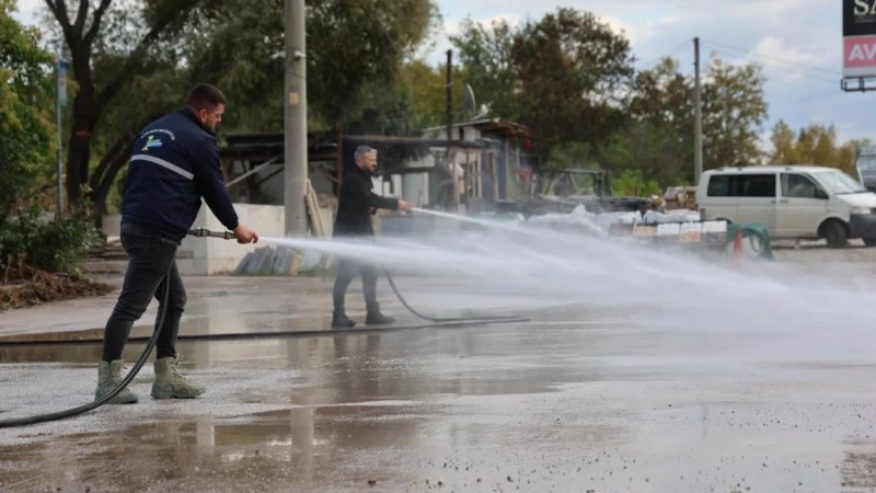 Kartepe'de afetin izleri siliniyor