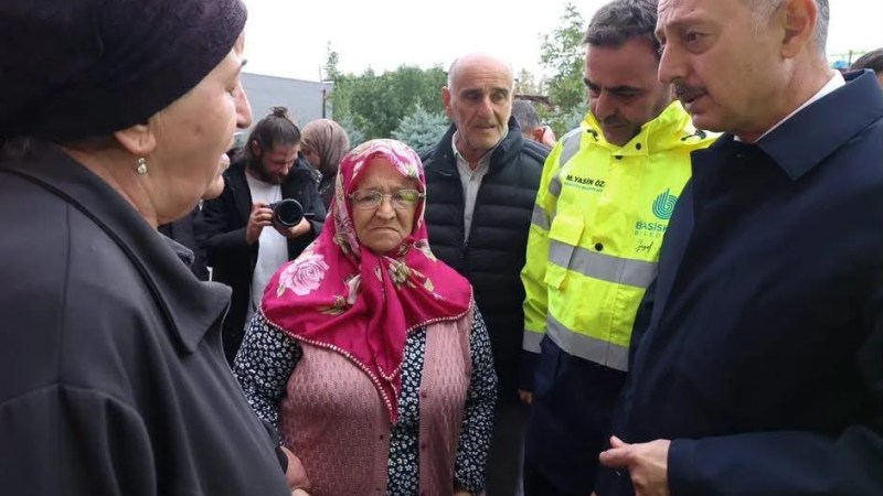 Kocaeli'de şiddetli yağışın izleri siliniyor - 3. görsel