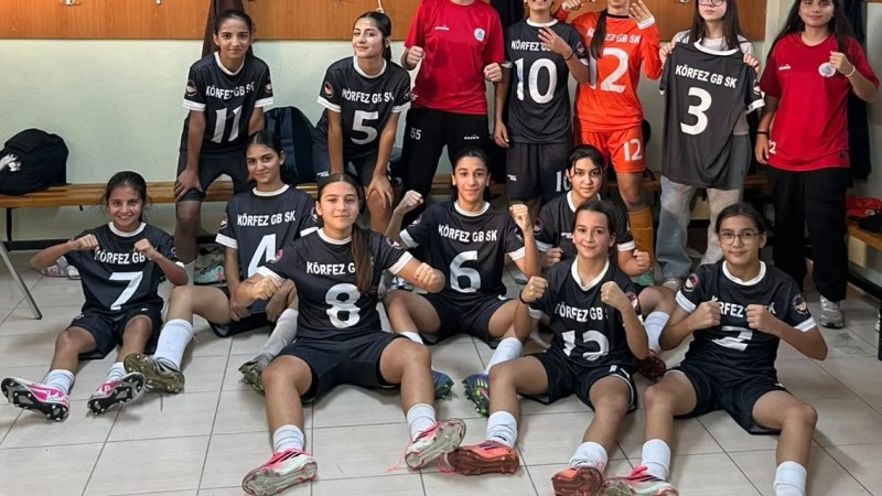 Körfez U15 kızları sahadan 4-0 galip ayrıldı
