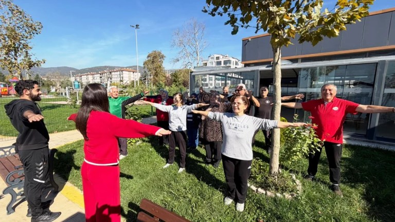 Körfez’de yaşlılara özel egzersiz seansları