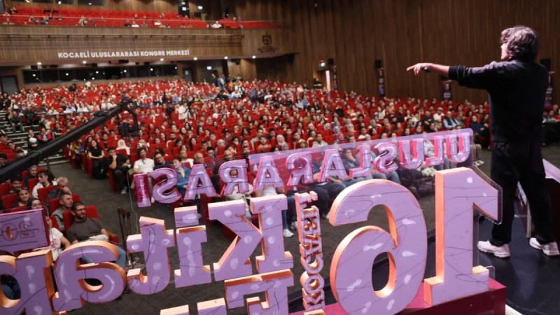 Özkara: Yapay zekâ inanılmaz bir kapı açıyor