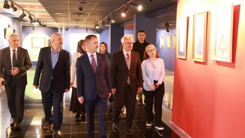 Protokol GESMEK sergisini inceledi