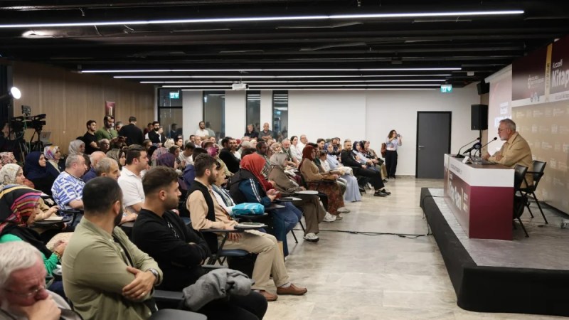 Yenişehirlioğlu Kocaeli’de okurlarla buluştu