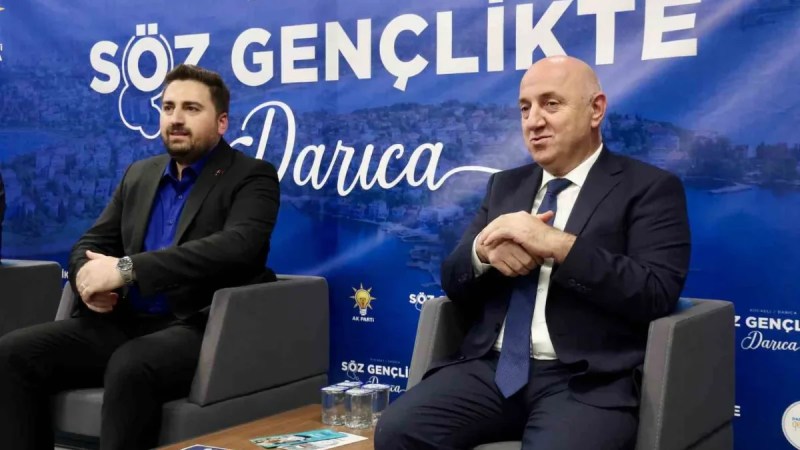 Başkan Bıyık gençlerin taleplerini dinledi