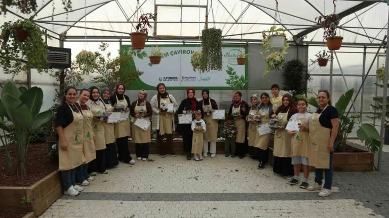 Çayırovalılar teraryum atölyesinde buluştu