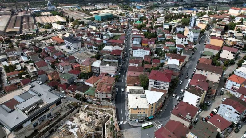 Dilovası’nda yollar yenileniyor