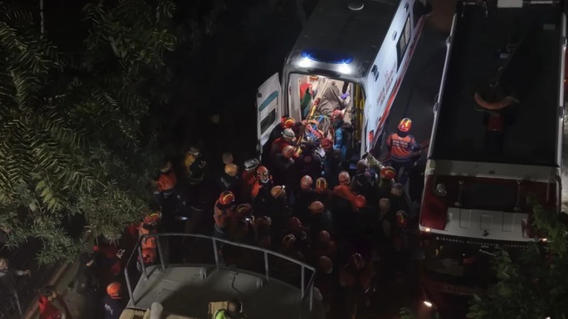 Enkazdan 22 saat sonra acı haber geldi! – fotoğraf 2