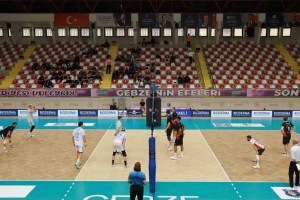 Gebze Belediyespor rakibine set vermedi