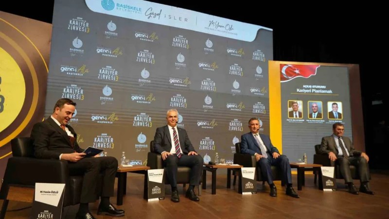 Kariyer Zirvesi gençlerle ustaları buluşturdu