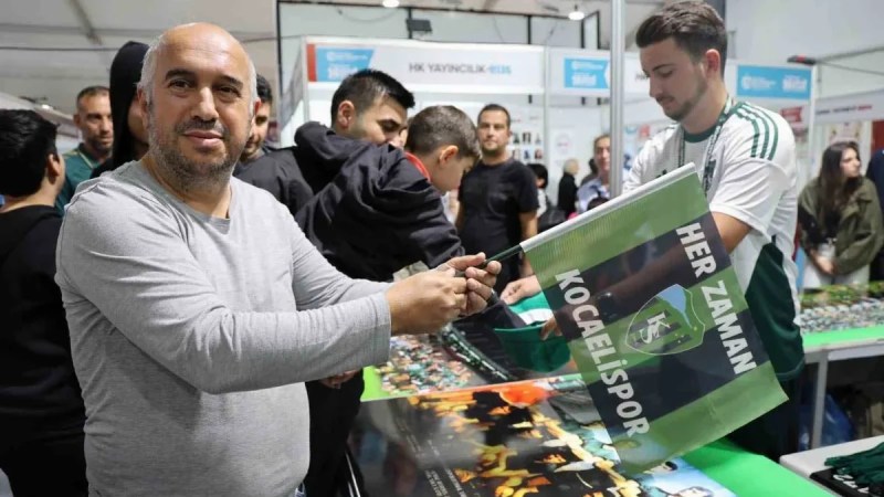 Kitap Fuarında Kocaelispor Rüzgarı