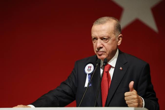Cumhurbaşkanı Erdoğan duyurdu! Başvurular başladı, öğrencilere 19 bin 250 TL ödenecek