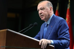 Cumhurbaşkanı Erdoğan’dan fon krizi uyarısı
