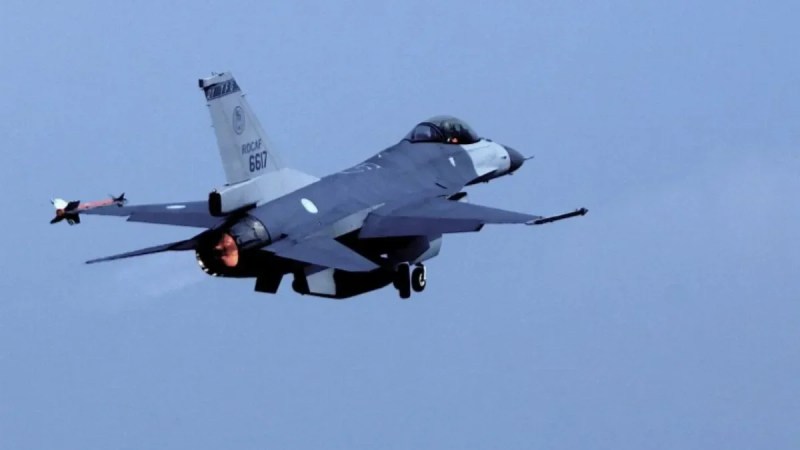 Tayvan ilk F-16V jetlerini teslim aldı