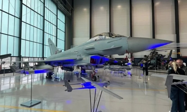 Türk pilotlar Eurofighter eğitimine başladı